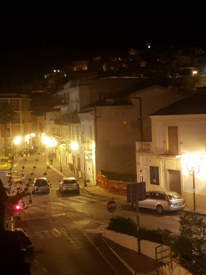 B&B Dimora Del Centro Scalea Εξωτερικό φωτογραφία